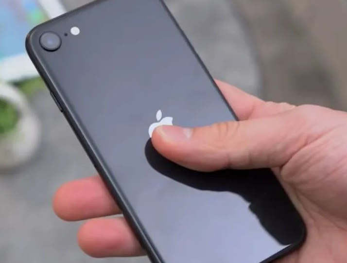 iPhone怎么看确定手机的拍照像素？镜